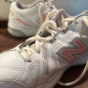 New Balance Women's Sneakers in White and Pink